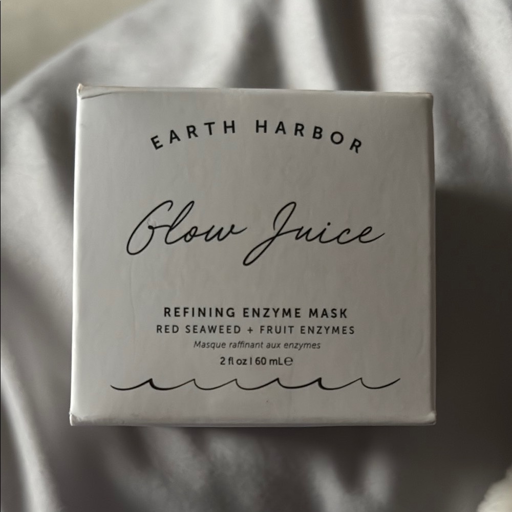 Glow Juice Refining Enzyme Mask - White